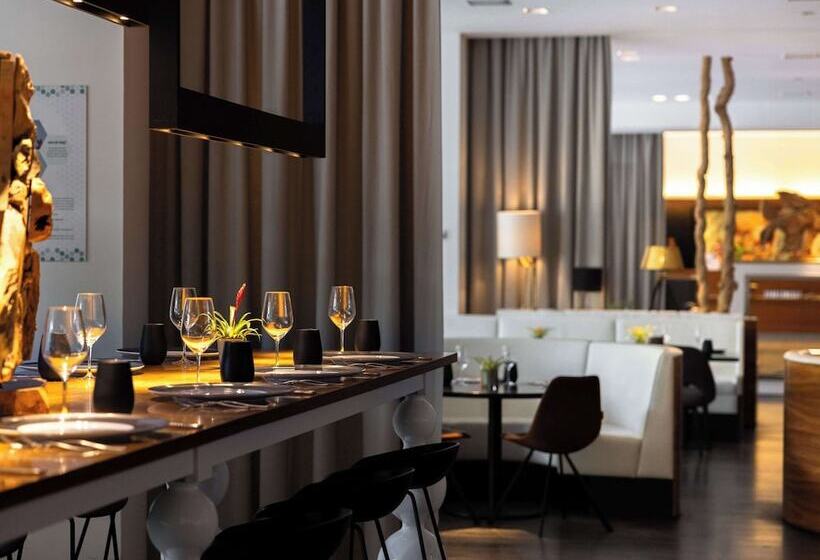 בית מלון כפרי Pullman Eindhoven Cocagne