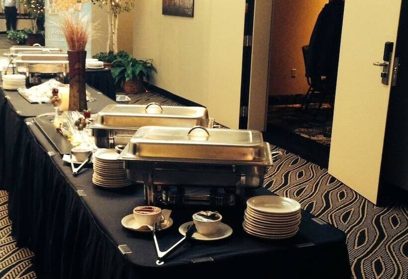 فندق Quality Inn & Suites Garden Of The Gulf