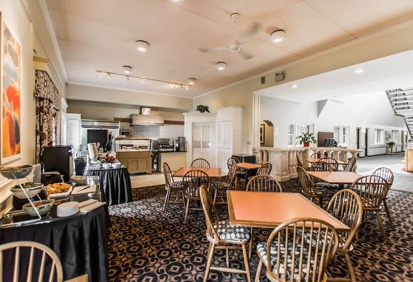فندق Quality Inn & Suites Garden Of The Gulf