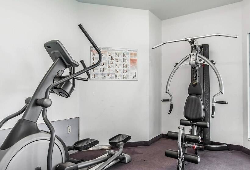 فندق Quality Inn & Suites Garden Of The Gulf