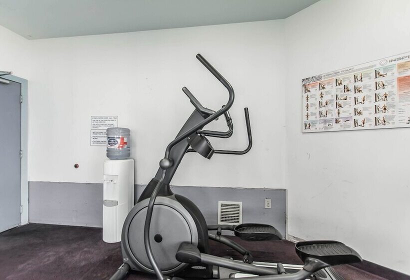 فندق Quality Inn & Suites Garden Of The Gulf