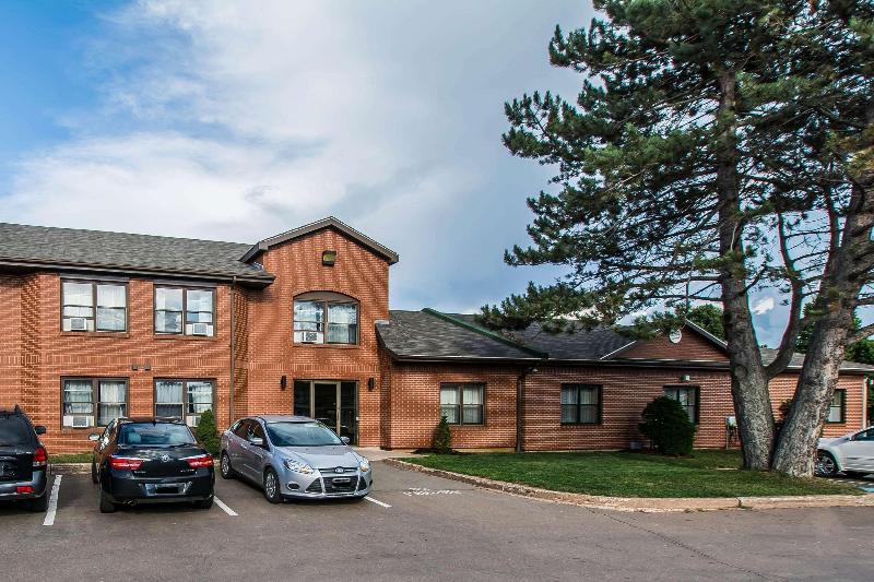 فندق Quality Inn & Suites Garden Of The Gulf