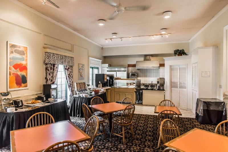 فندق Quality Inn & Suites Garden Of The Gulf