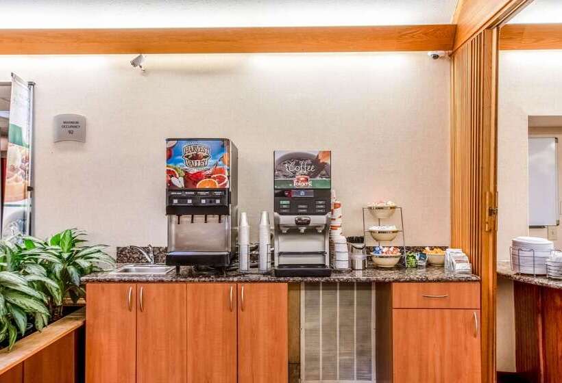 فندق Country Inn & Suites By Radisson, Muskegon, Mi