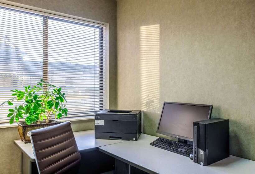 فندق Country Inn & Suites By Radisson, Muskegon, Mi