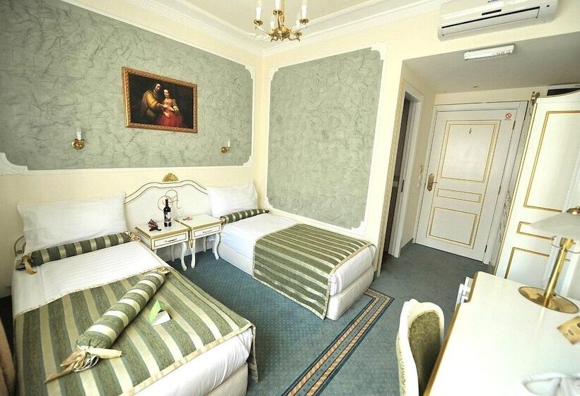 هتل Queen S Astoria Design