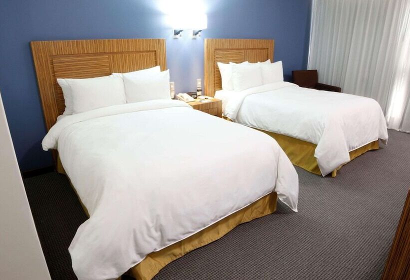 Radisson Hotel & Convention Center Toluca