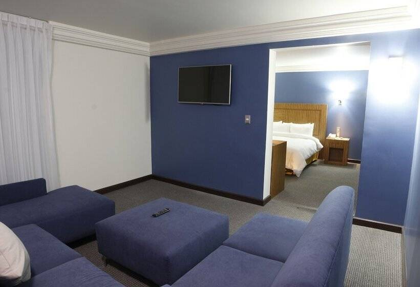 Radisson Hotel & Convention Center Toluca