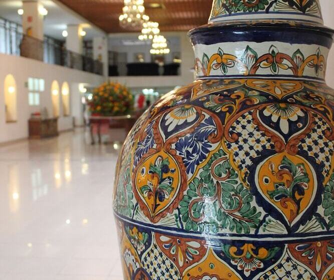 Radisson Hotel & Convention Center Toluca