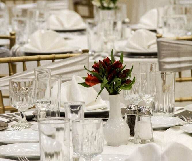 Radisson Hotel & Convention Center Toluca