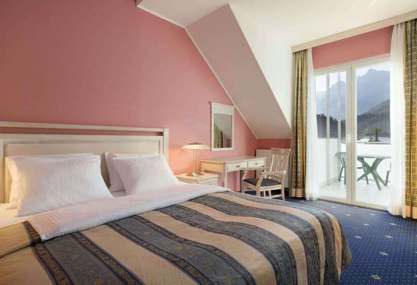 Ramada Hotel & Suites Kranjska Gora