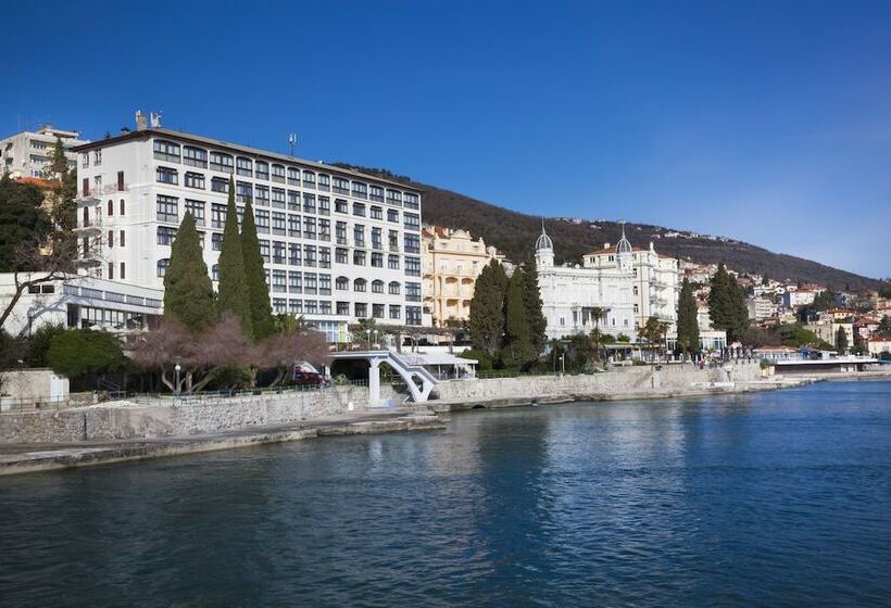 호텔 Kristal   Liburnia