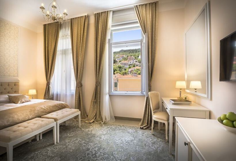 هتل Palace Bellevue   Liburnia