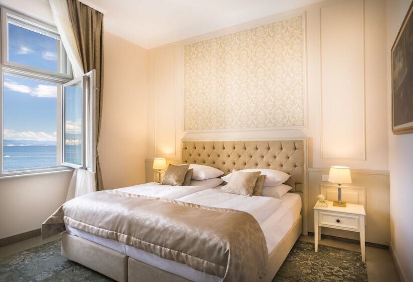 هتل Palace Bellevue   Liburnia