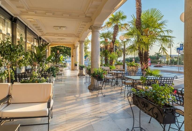 هتل Palace Bellevue   Liburnia