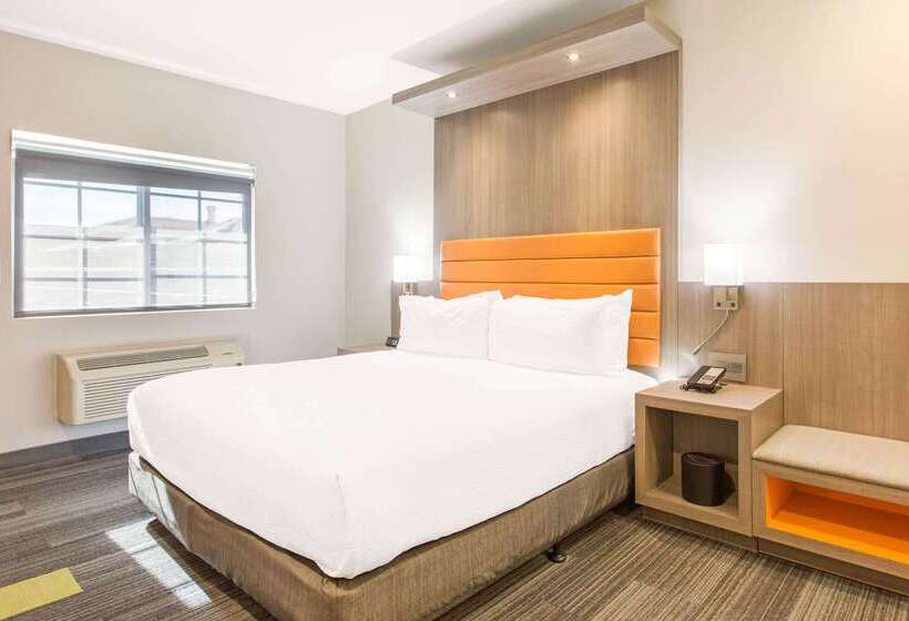 فندق Rodeway Inn Near Melrose Ave