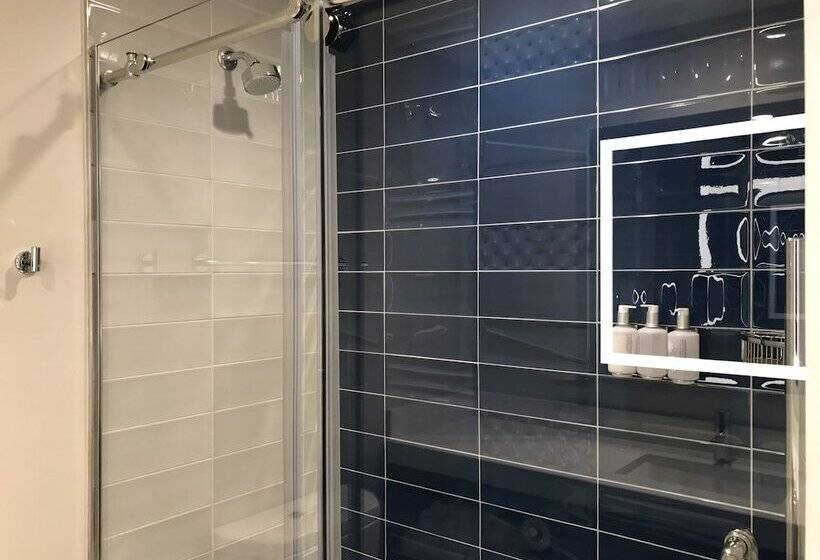 فندق Rodeway Inn Near Melrose Ave