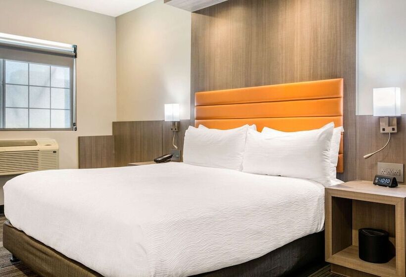 فندق Rodeway Inn Near Melrose Ave