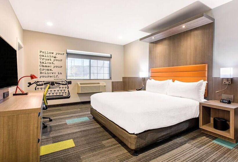 فندق Rodeway Inn Near Melrose Ave