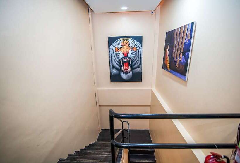 Hotel S A F E Residence Patong