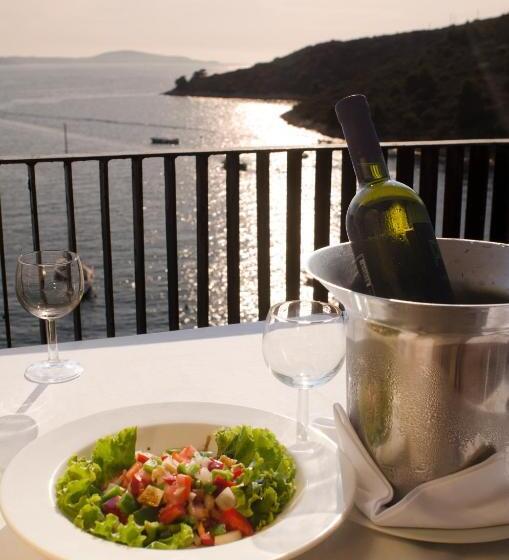 בית מלון כפרי Sirena Hvar