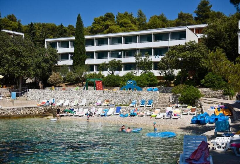 בית מלון כפרי Sirena Hvar