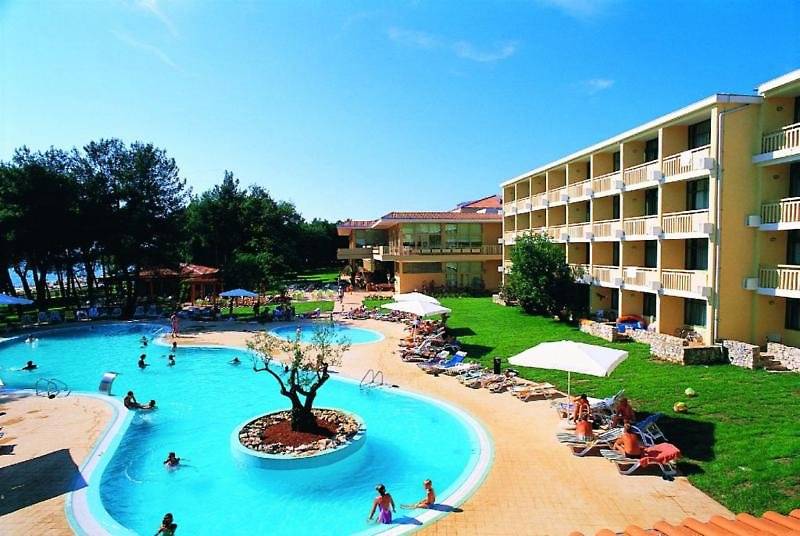 בית מלון כפרי Aurora Plava Laguna