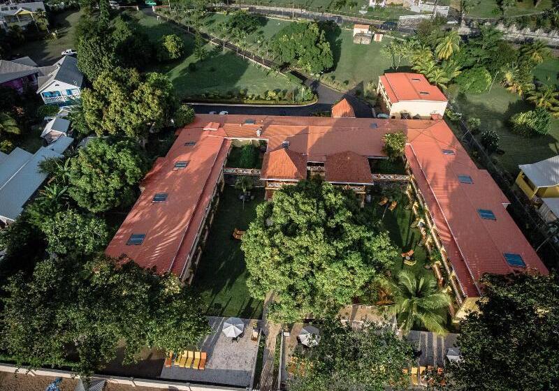 호텔 Sunset Shores Beach