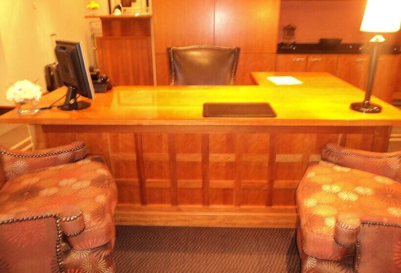 호텔 Taj Pamodzi Lusaka