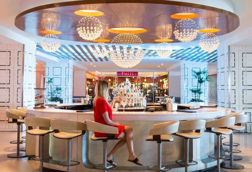 فندق The Condado Plaza