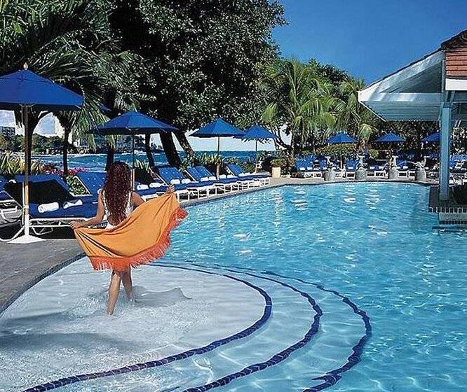 فندق The Condado Plaza