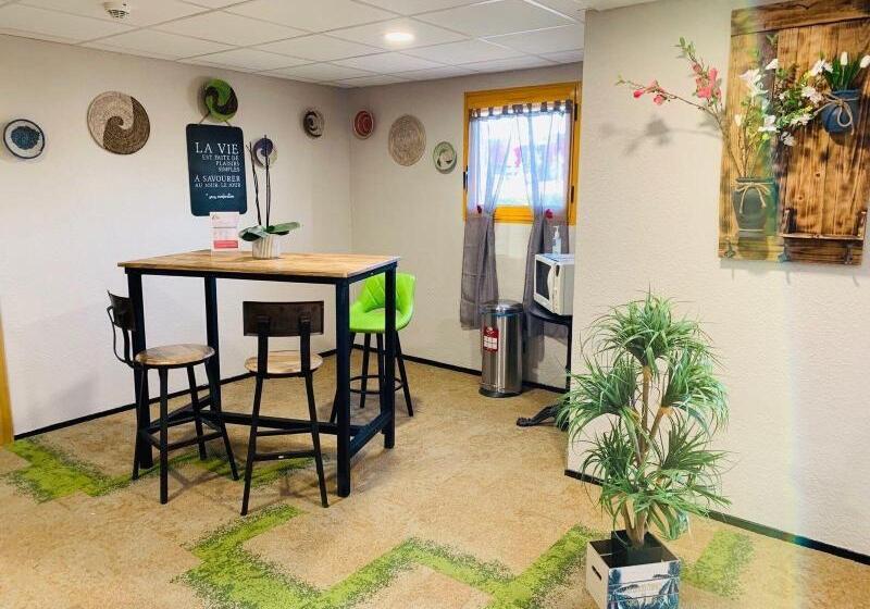 فندق The Originals Access, Bourges Nord Saintdoulchard