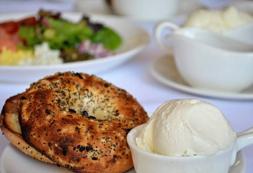 בית מלון כפרי The Townsend