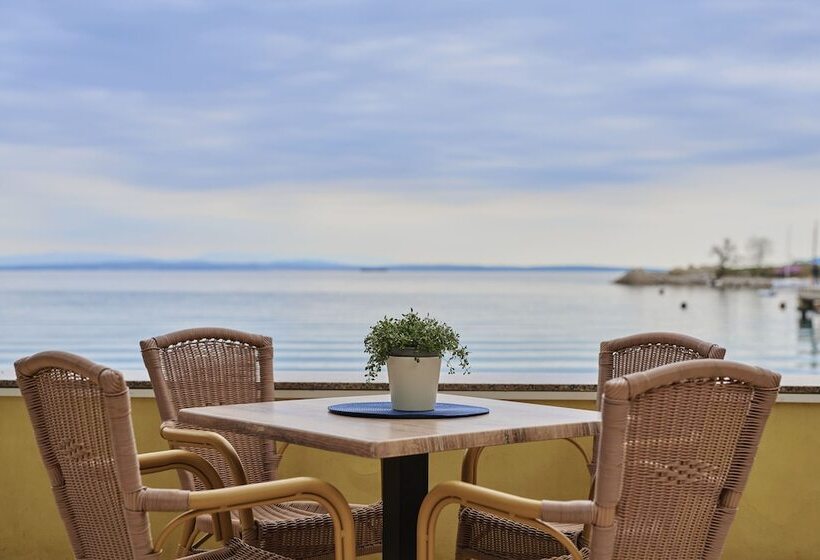 Отель Villa Schubert