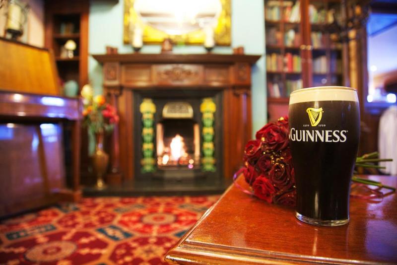 בית מלון כפרי Woodenbridge