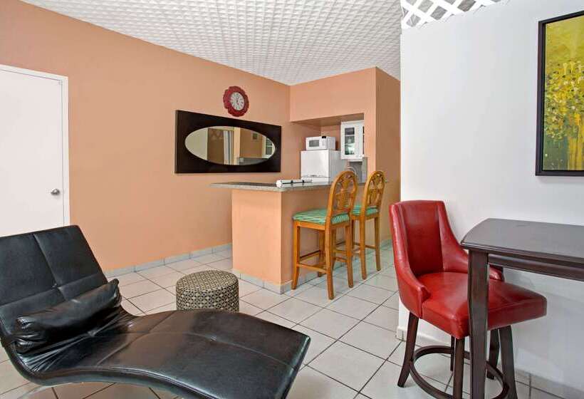 فندق على الطريق Knights Inn Hallandale