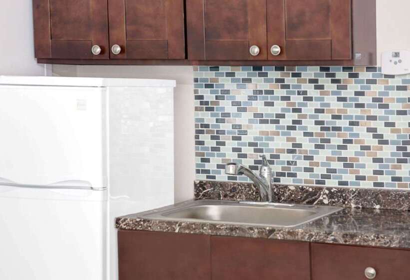 فندق على الطريق Knights Inn Hallandale