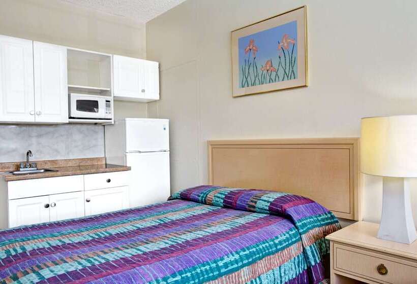 فندق على الطريق Knights Inn Hallandale