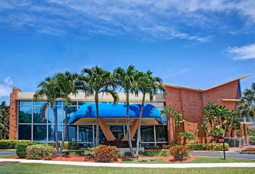 فندق على الطريق Knights Inn Hallandale