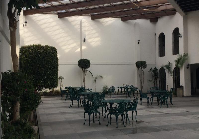 Radisson Hotel & Convention Center Toluca