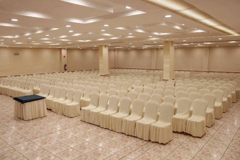 Radisson Hotel & Convention Center Toluca