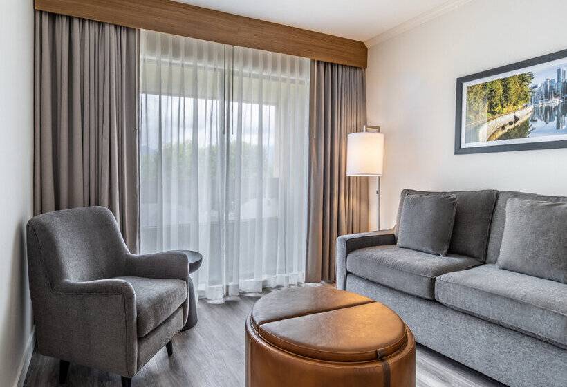 Atrium Hotel Vancouver