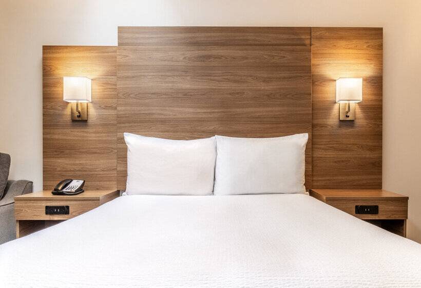 Atrium Hotel Vancouver