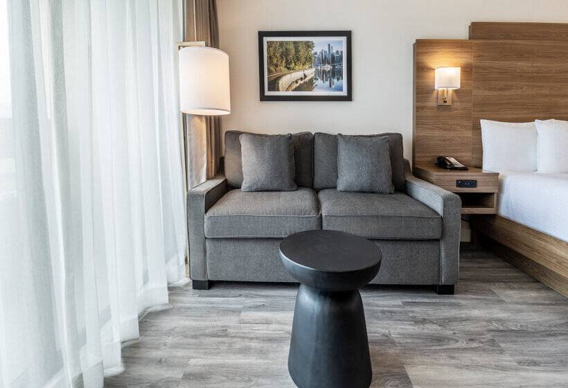 Atrium Hotel Vancouver