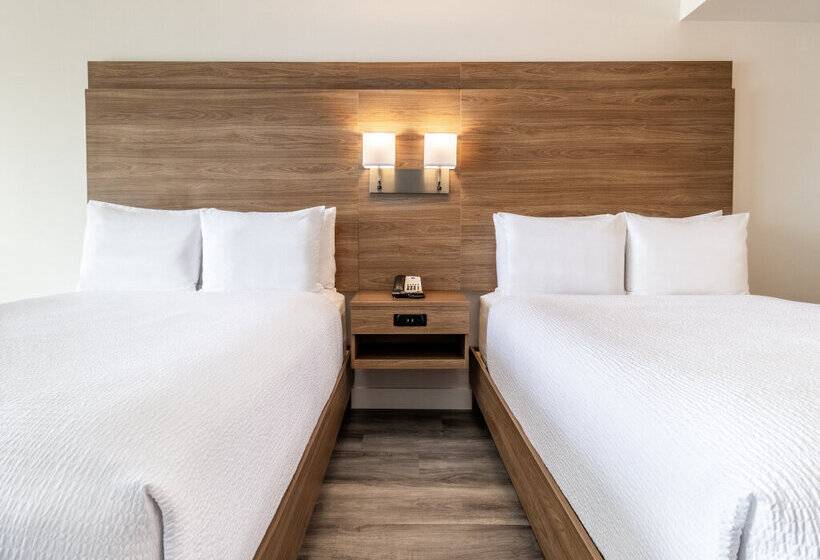 Atrium Hotel Vancouver