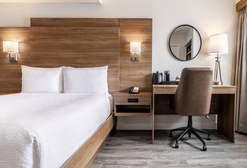 Atrium Hotel Vancouver