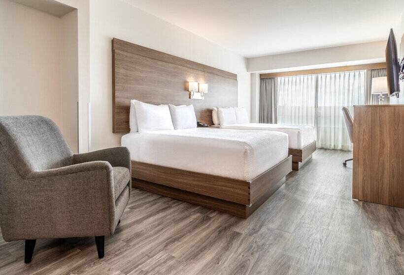 Atrium Hotel Vancouver