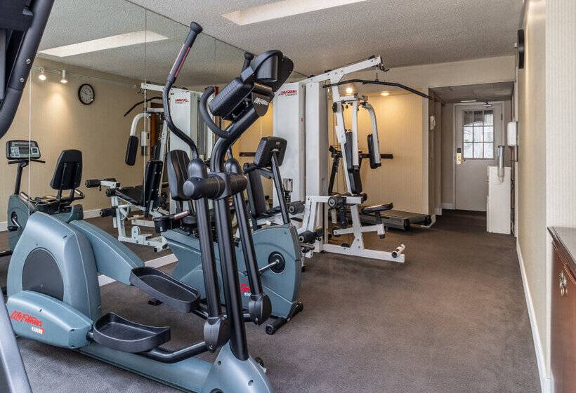 Atrium Hotel Vancouver