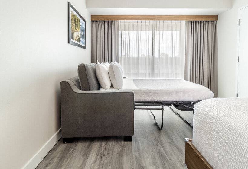 Atrium Hotel Vancouver