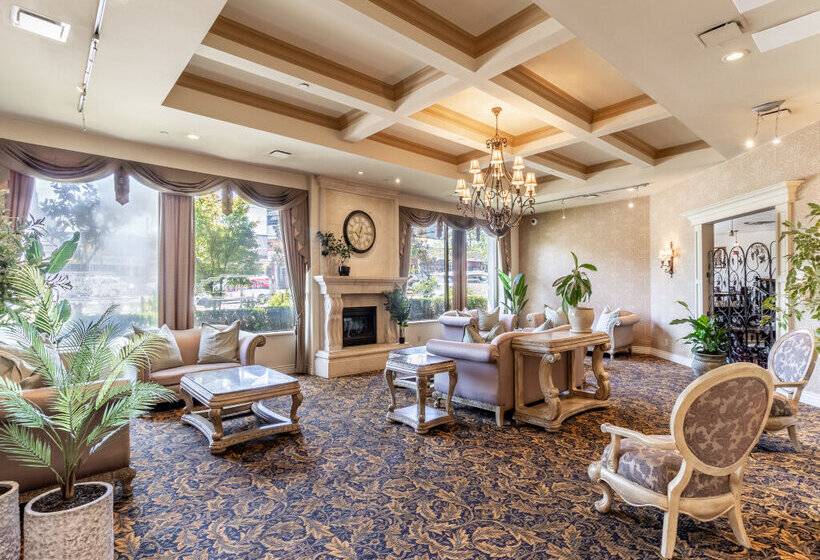 Atrium Hotel Vancouver